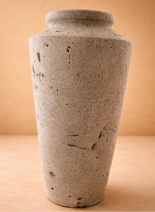 Vase 12